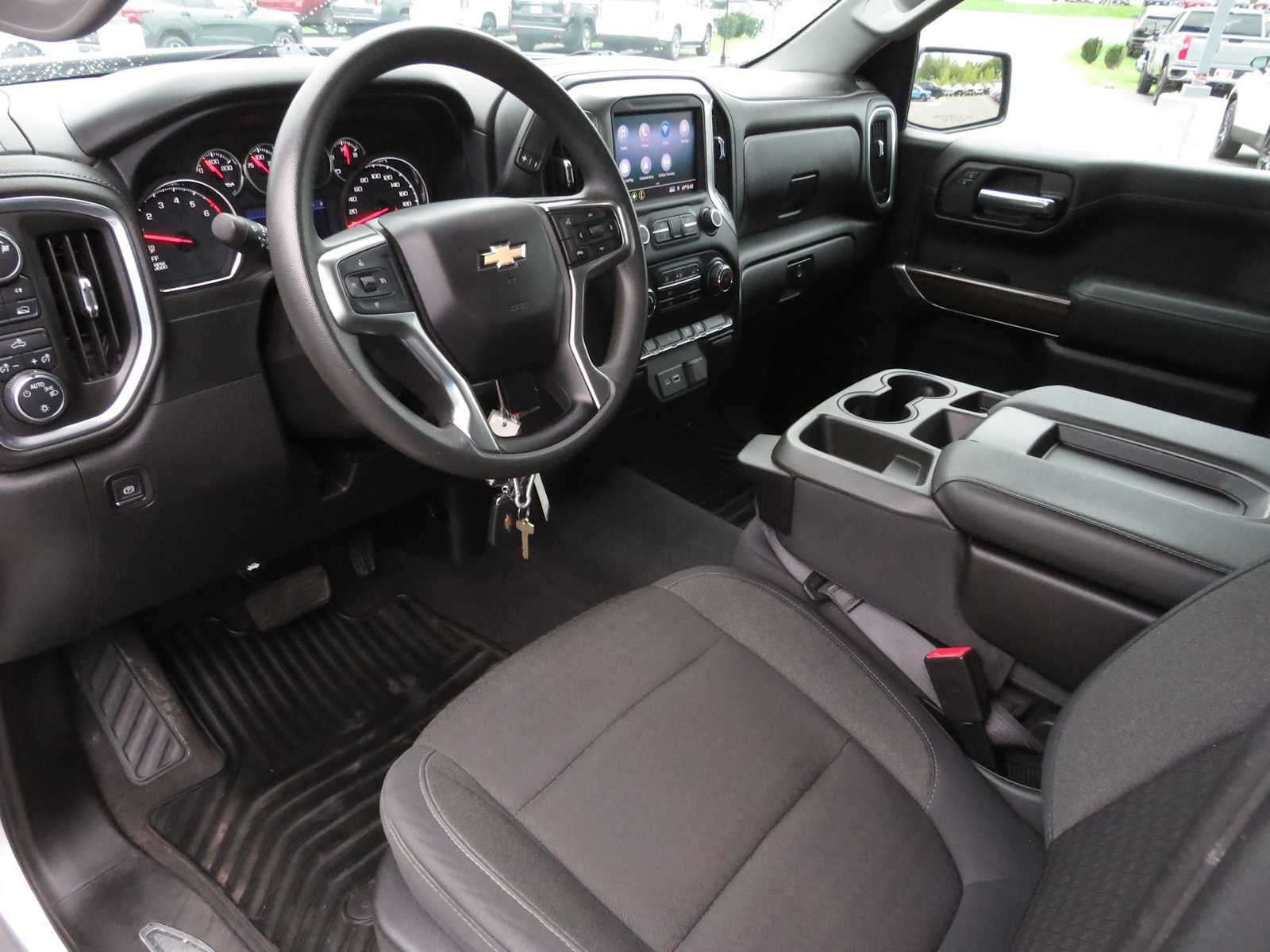 2019 Chevrolet Silverado 1500 LT 4WD Crew Cab 157 16