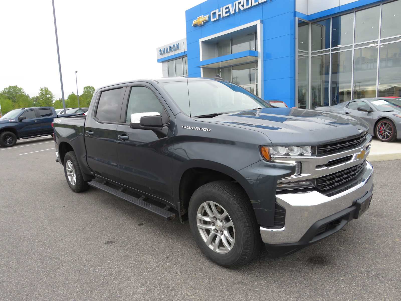 2021 Chevrolet Silverado 1500 LT 4WD Crew Cab 147 2