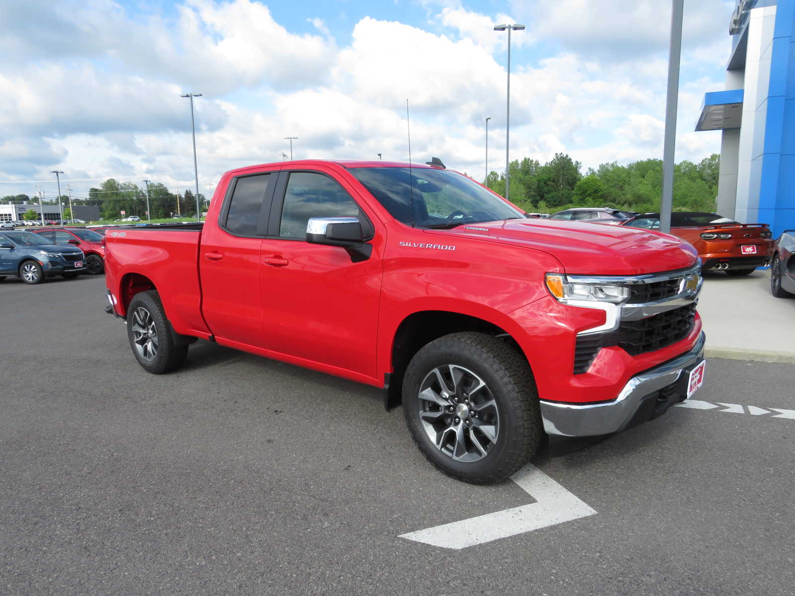 2024 Chevrolet Silverado 1500 LT 4WD Double Cab 147 3