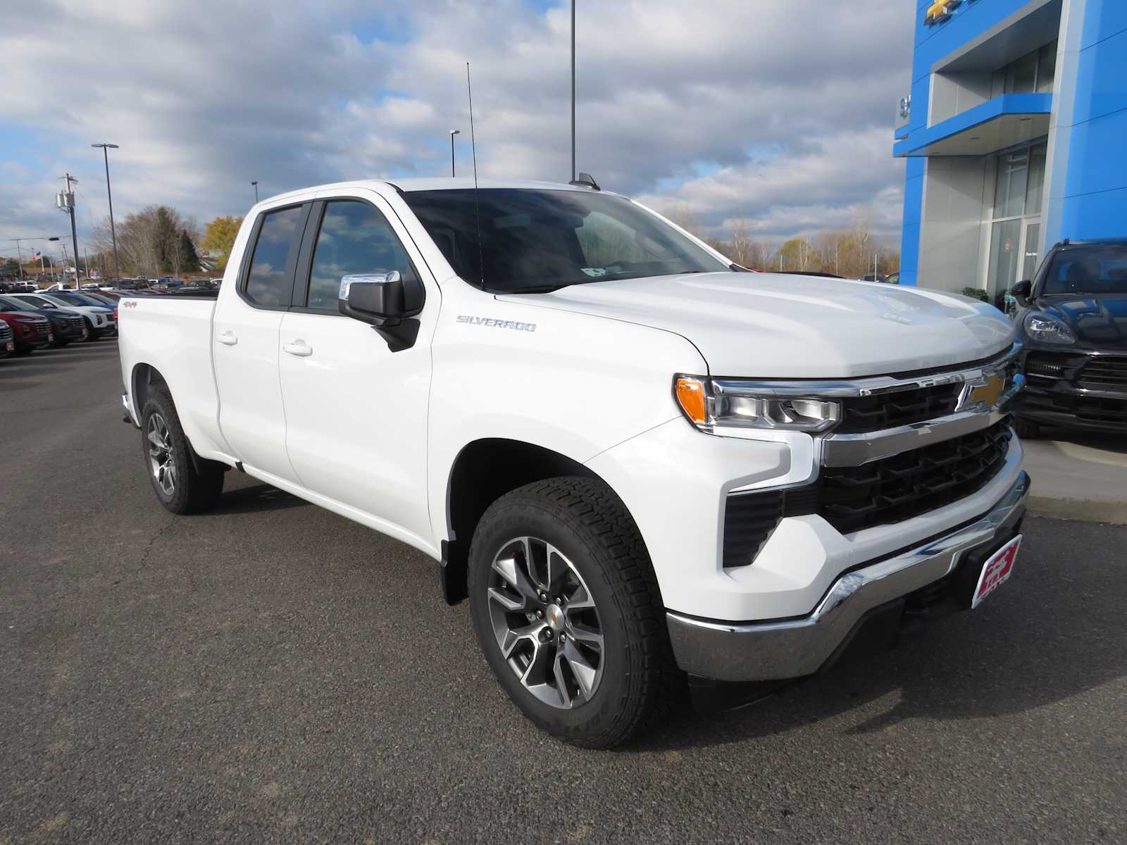 2025 Chevrolet Silverado 1500 LT 4WD Double Cab 147 2