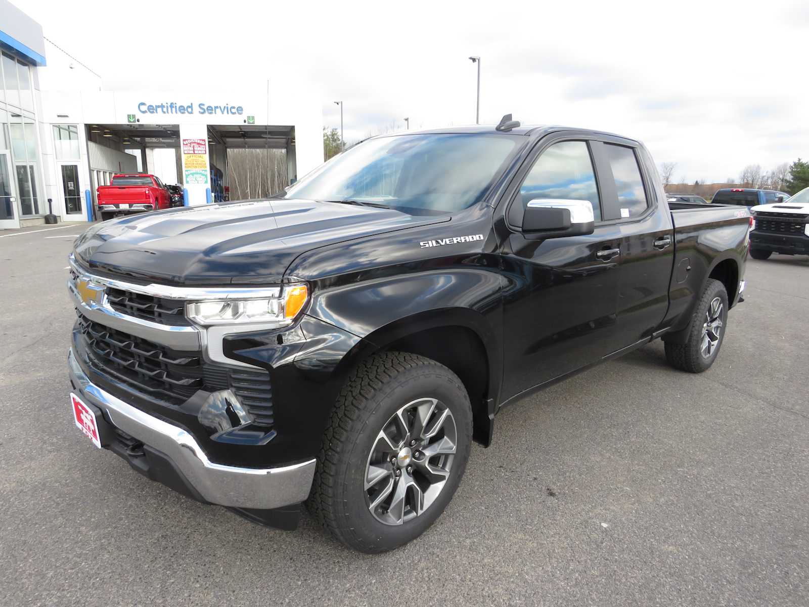 2025 Chevrolet Silverado 1500 LT 4WD Double Cab 147 7