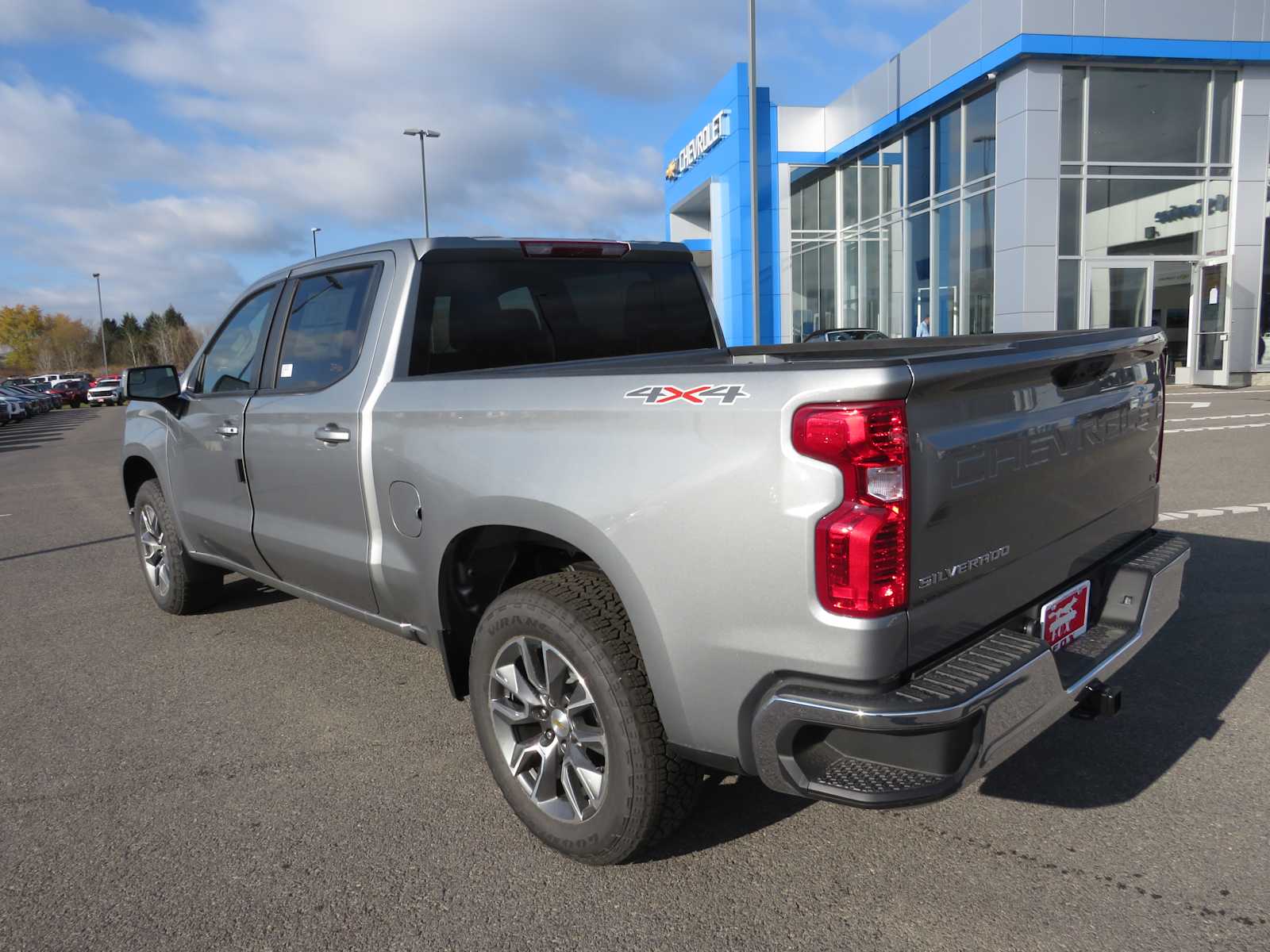 2025 Chevrolet Silverado 1500 LT 4WD Double Cab 147 8