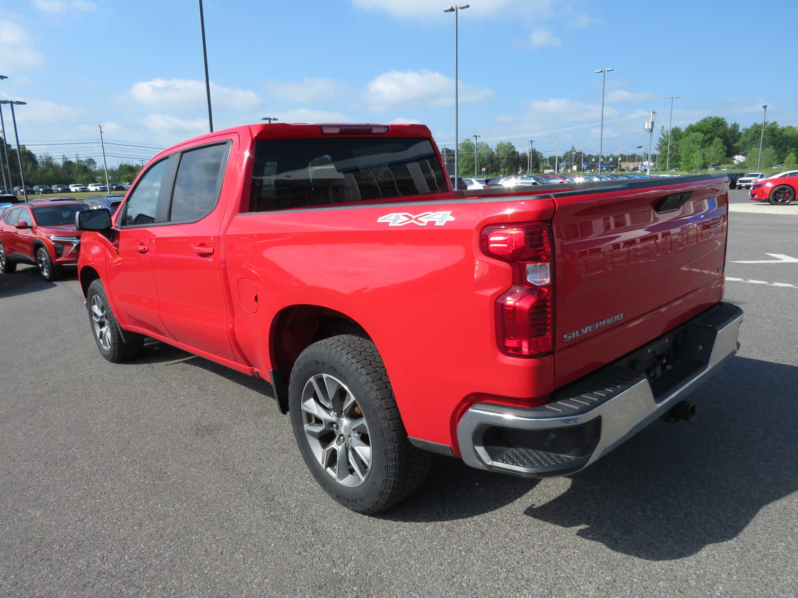 2021 Chevrolet Silverado 1500 LT 4WD Crew Cab 147 10