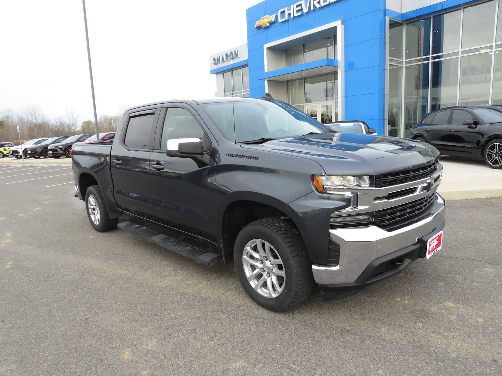 2021 Chevrolet Silverado 1500 LT 4WD Crew Cab 147 2