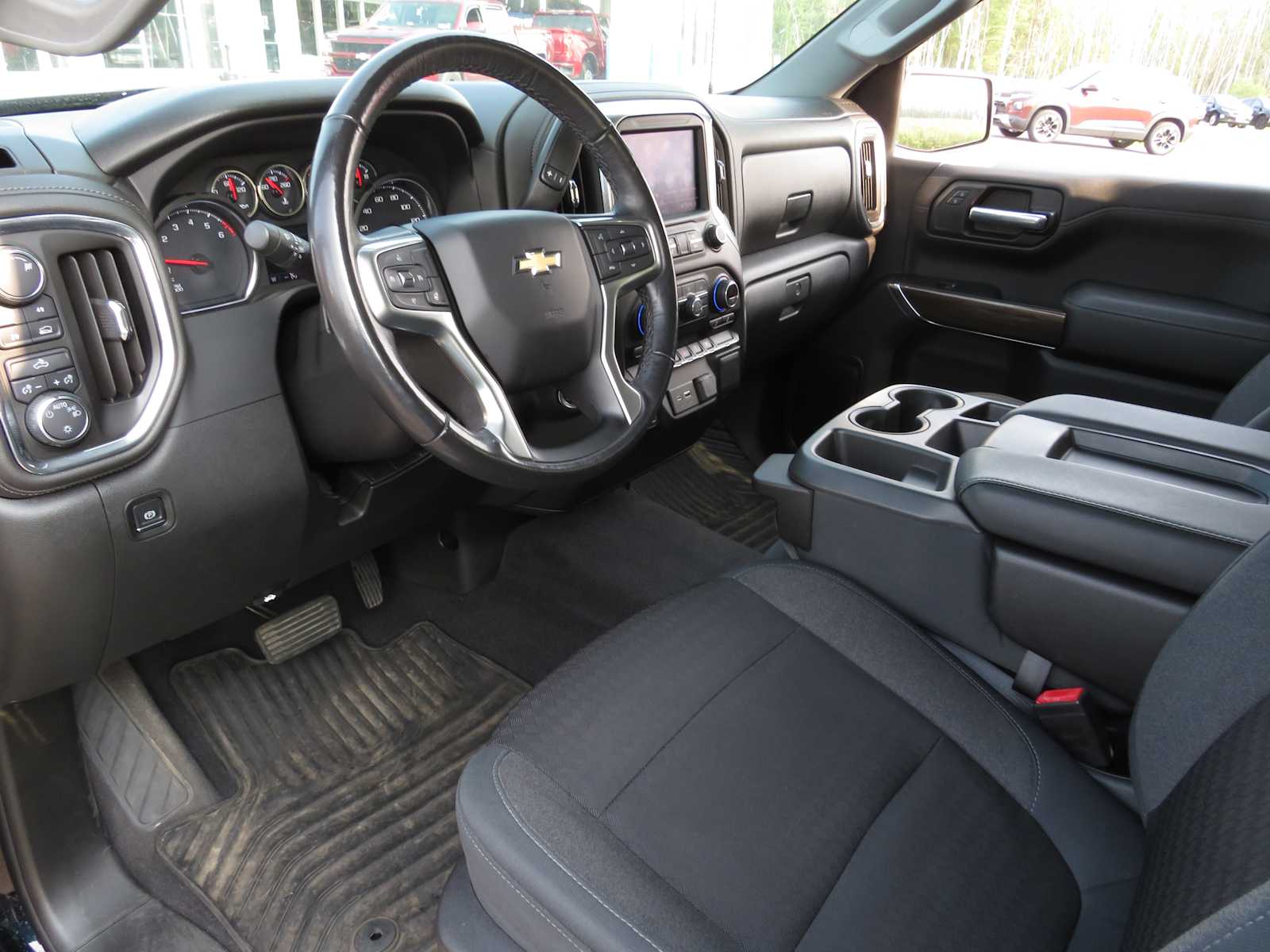 2019 Chevrolet Silverado 1500 LT 4WD Crew Cab 147 14