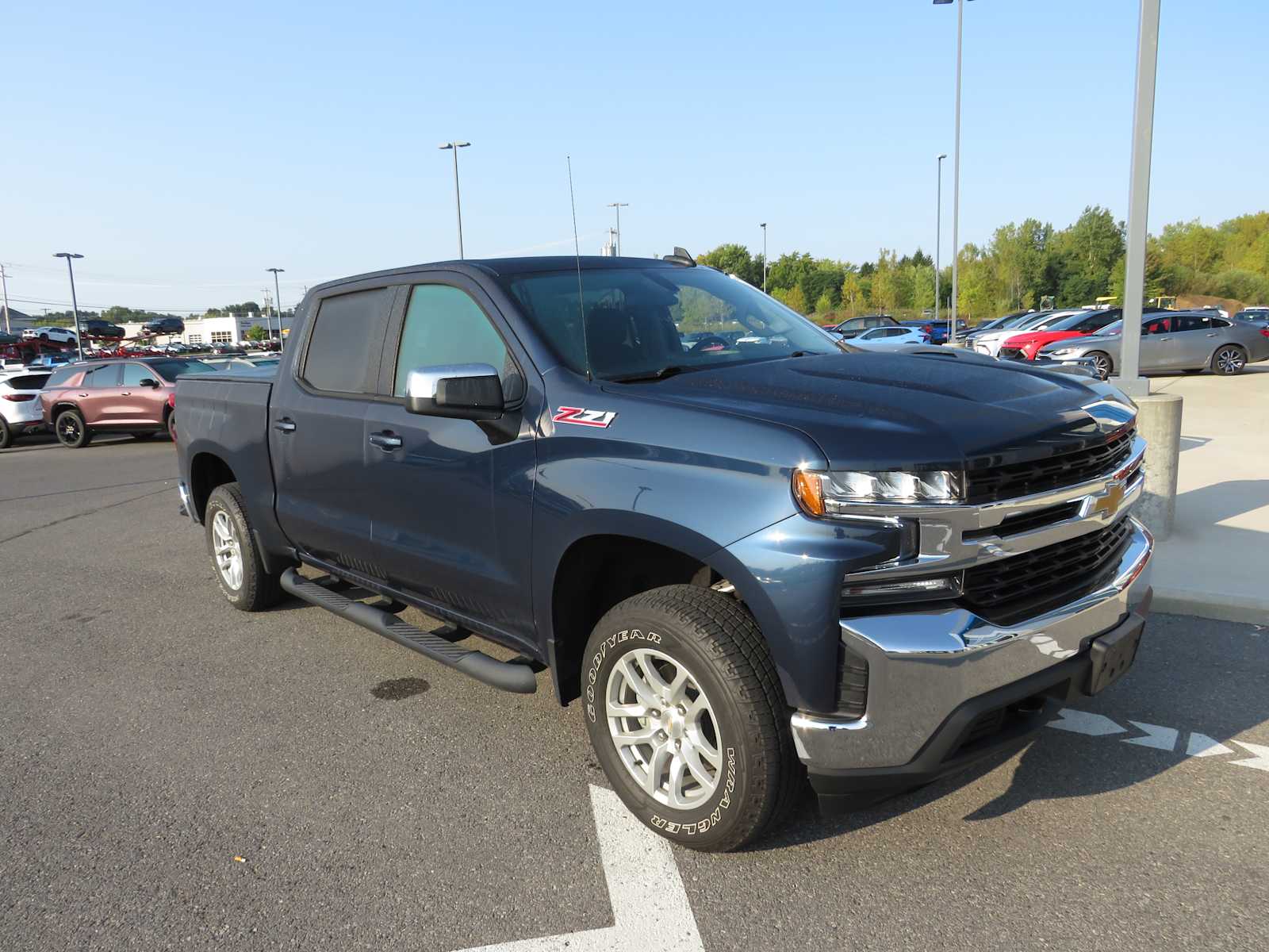 2021 Chevrolet Silverado 1500 LT 4WD Crew Cab 147 2