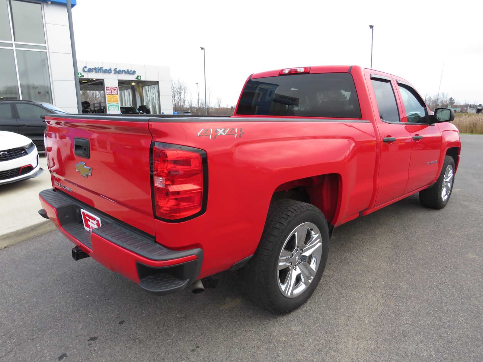 2018 Chevrolet Silverado 1500 Custom 4WD Double Cab 143.5 3