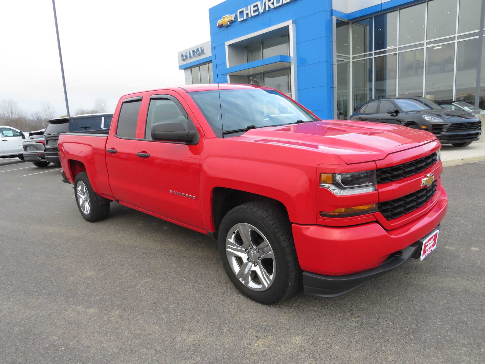 2018 Chevrolet Silverado 1500 Custom 4WD Double Cab 143.5 2