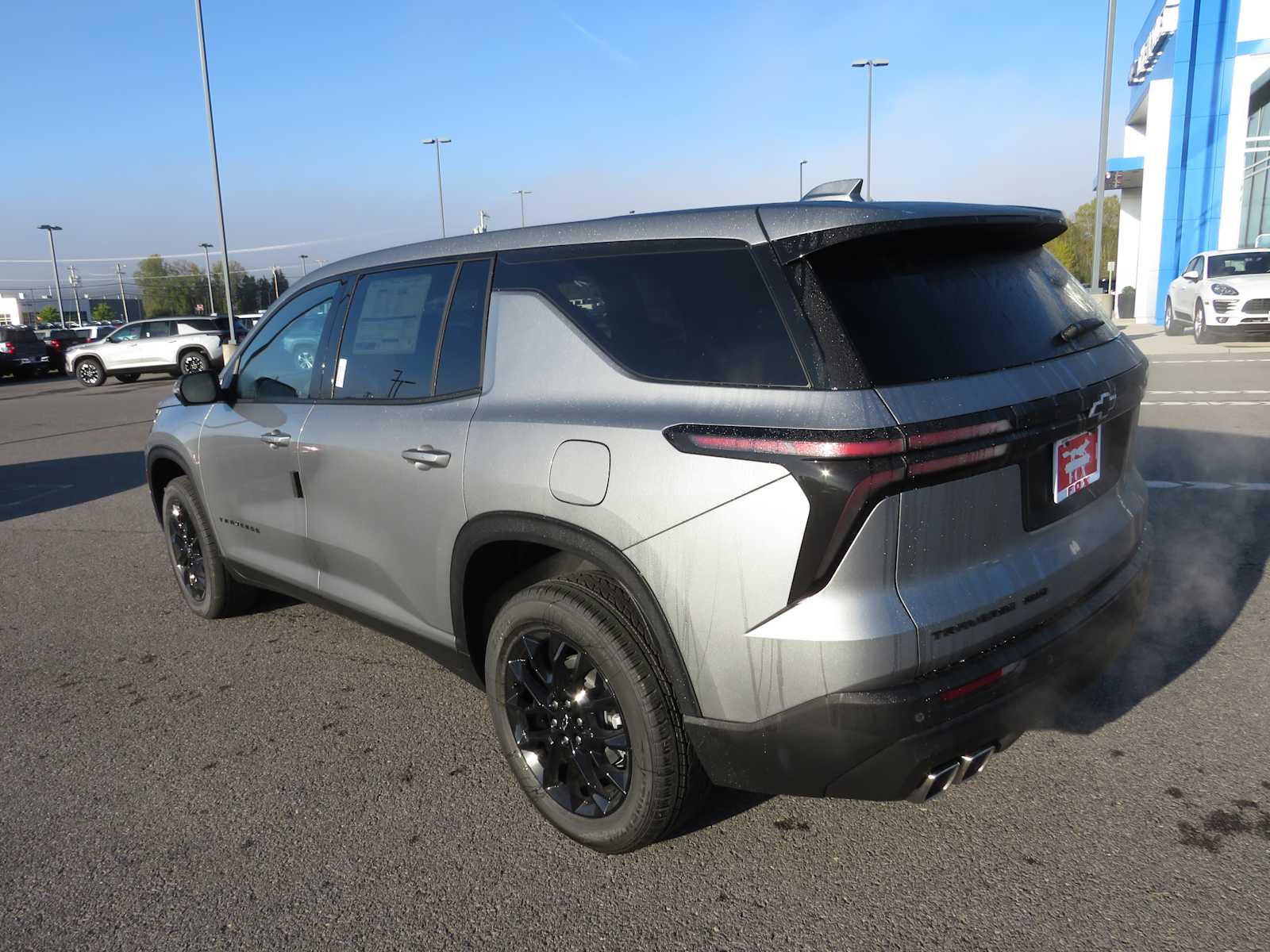 2024 Chevrolet Traverse AWD LS 9