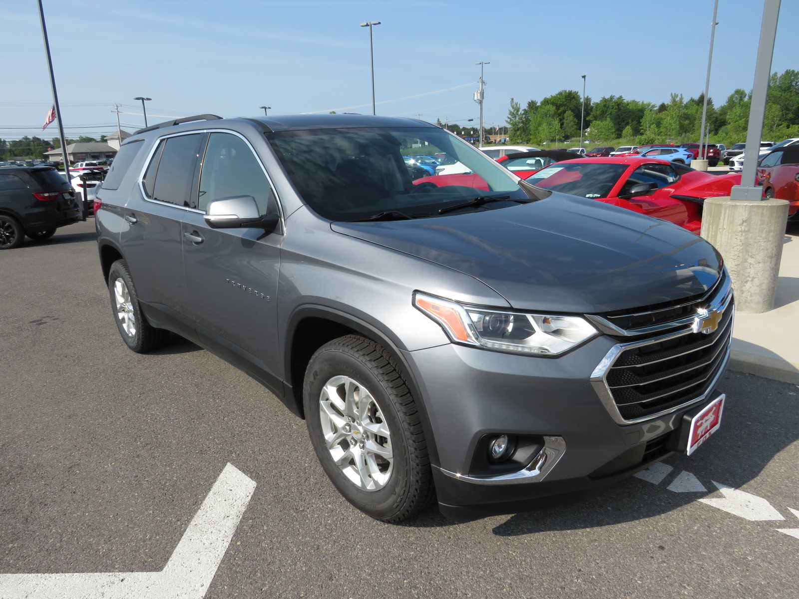 2021 Chevrolet Traverse LT Cloth 2