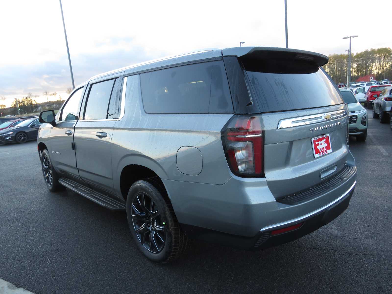 2024 Chevrolet Suburban LT 5