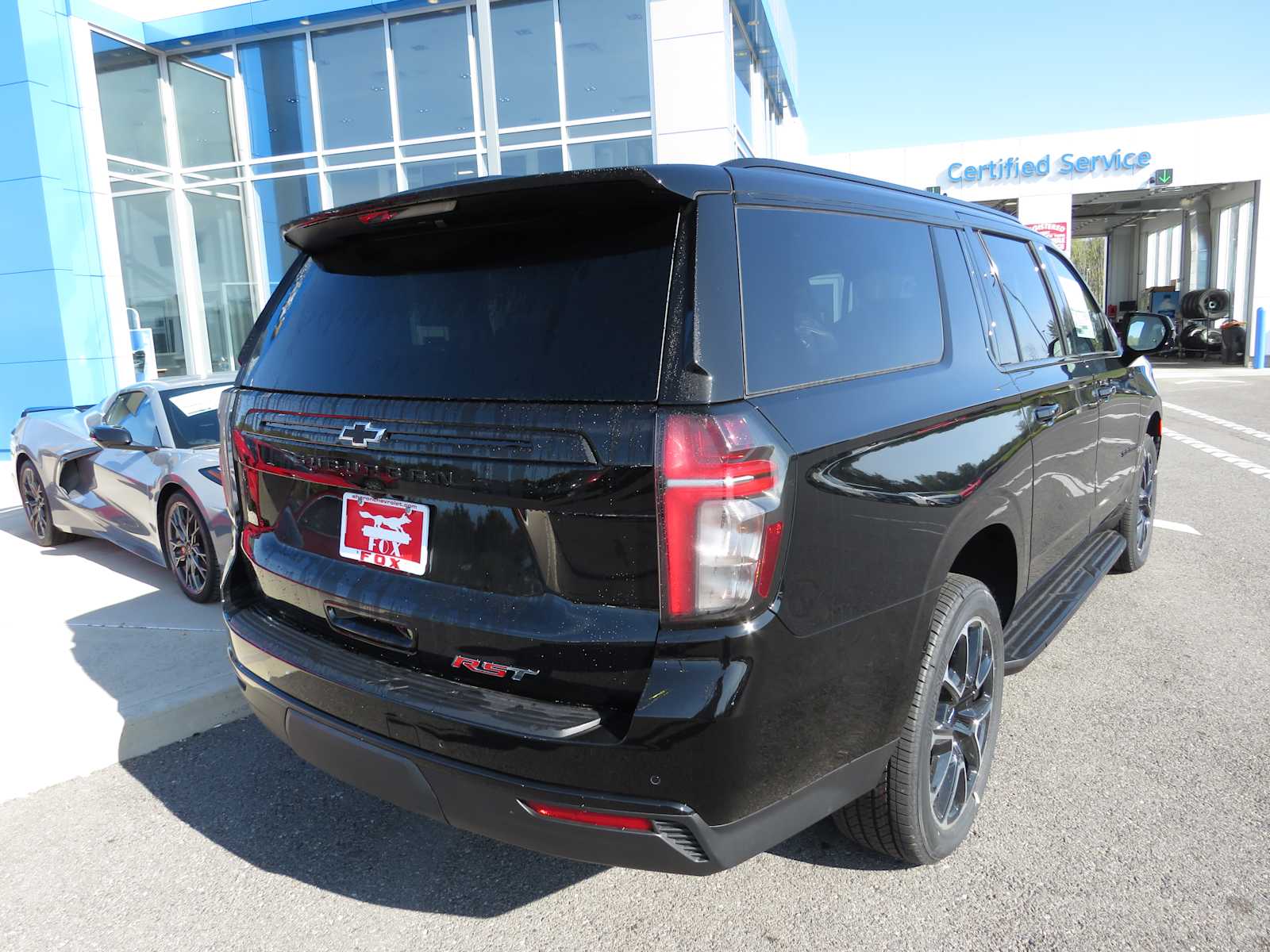 2024 Chevrolet Suburban RST 4