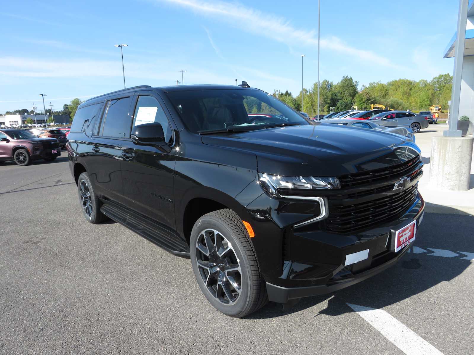 2024 Chevrolet Suburban RST 2