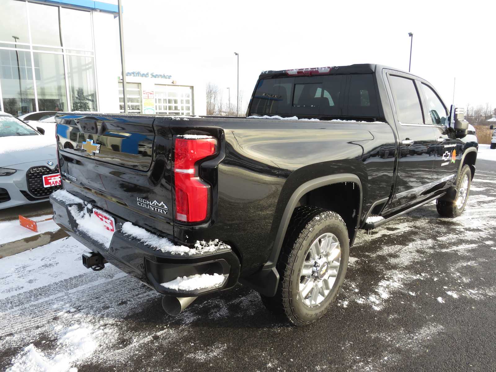 2024 Chevrolet Silverado 2500HD High Country 4WD Crew Cab 159 3