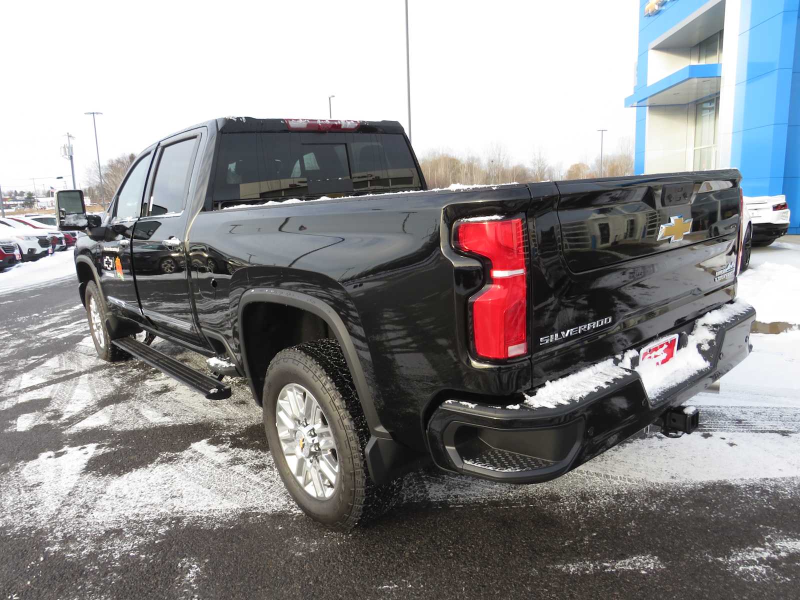 2024 Chevrolet Silverado 2500HD High Country 4WD Crew Cab 159 8