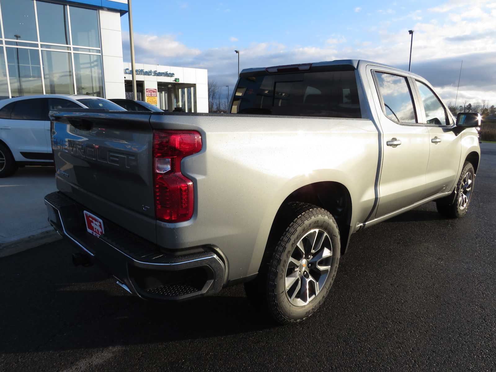 2025 Chevrolet Silverado 1500 LT 4WD Crew Cab 147 3