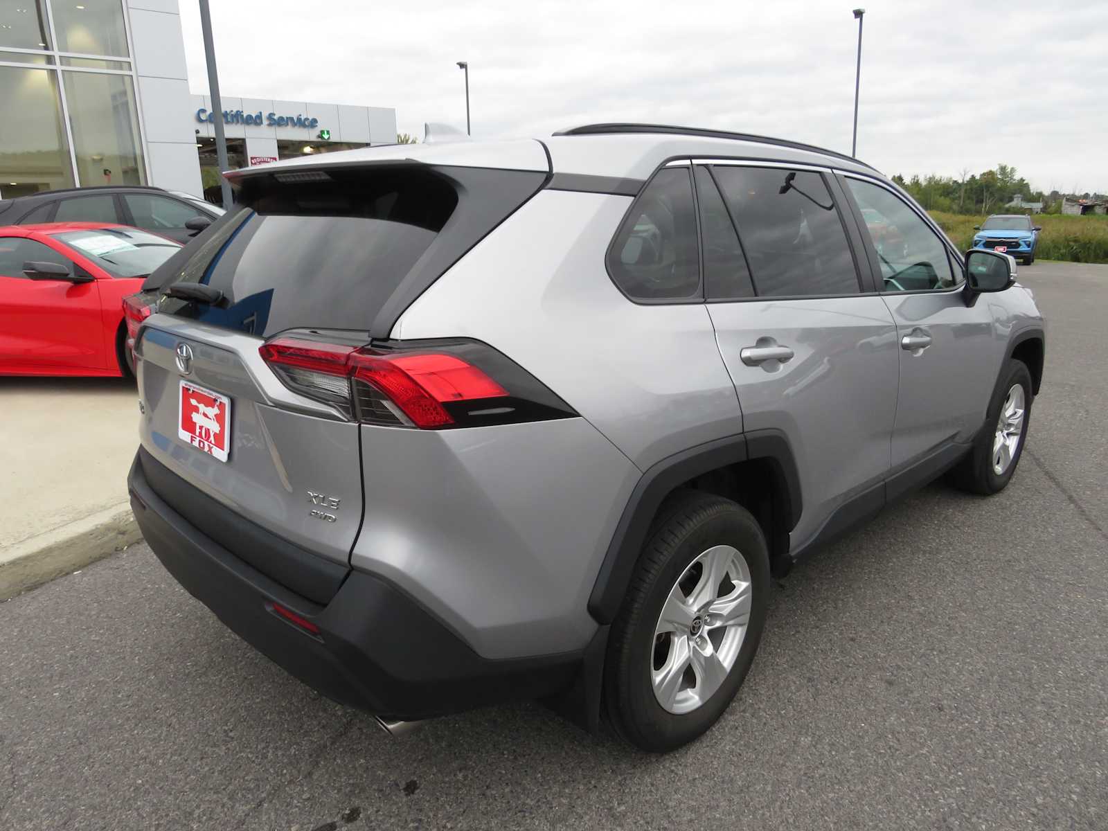 2021 Toyota RAV4 XLE 3