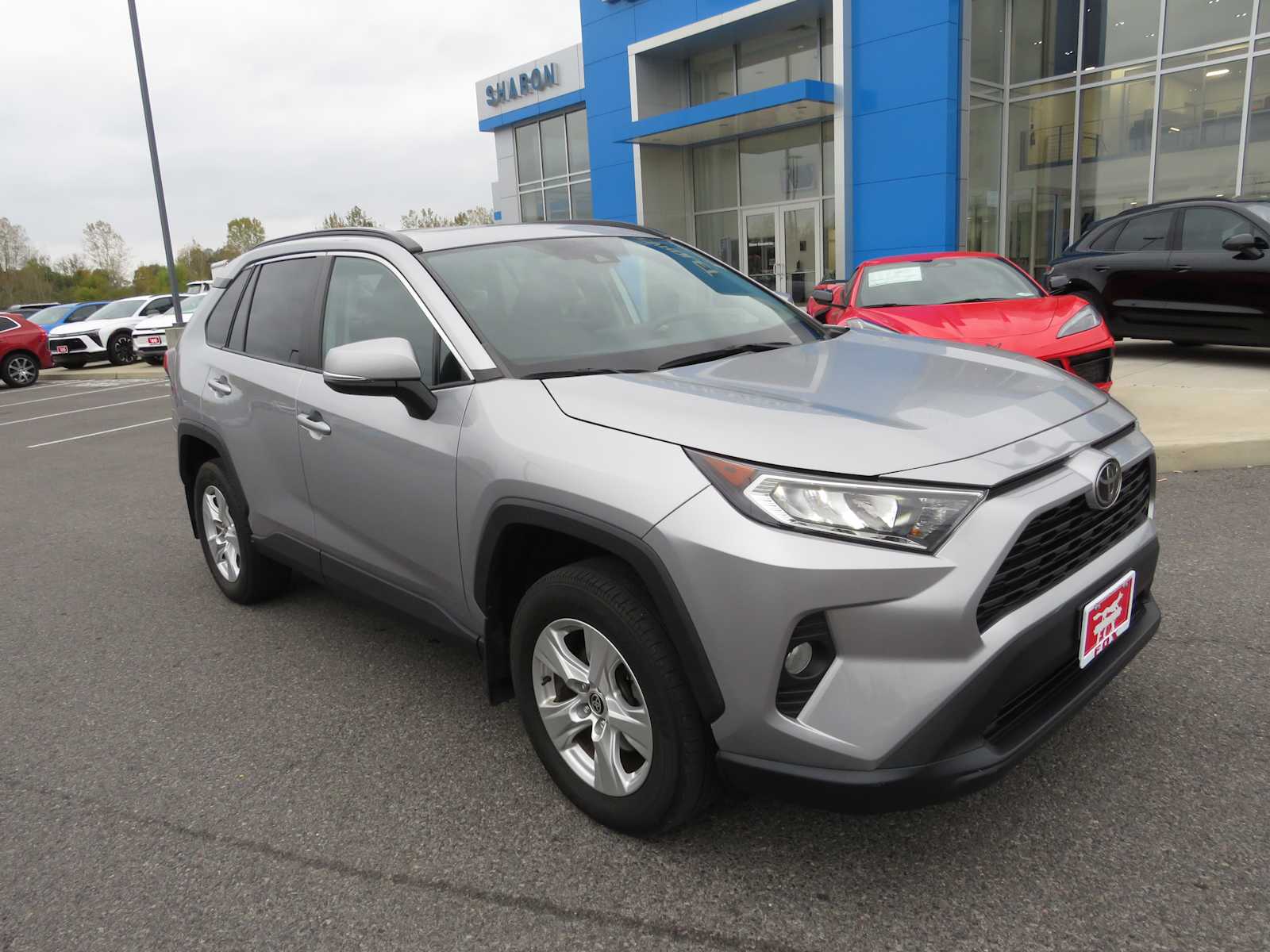 2021 Toyota RAV4 XLE 2