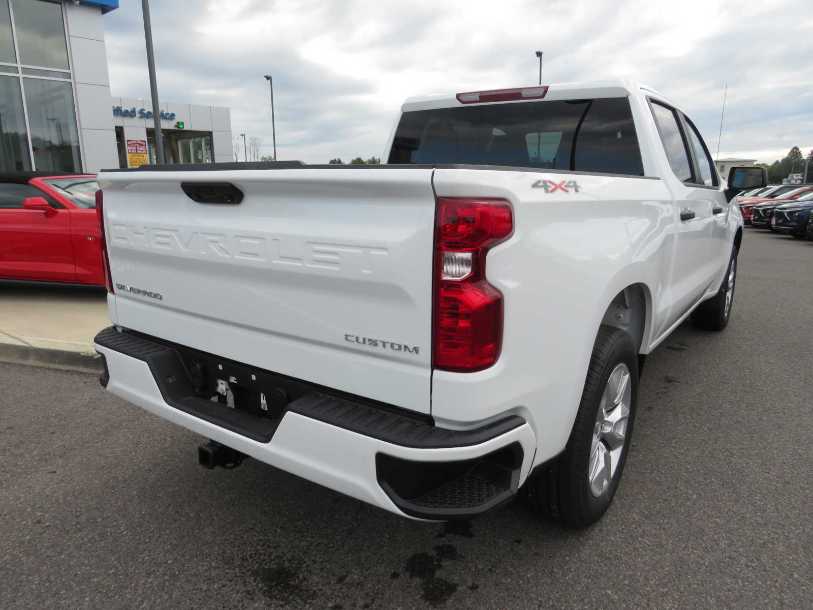 2024 Chevrolet Silverado 1500 Custom 4WD Crew Cab 147 4