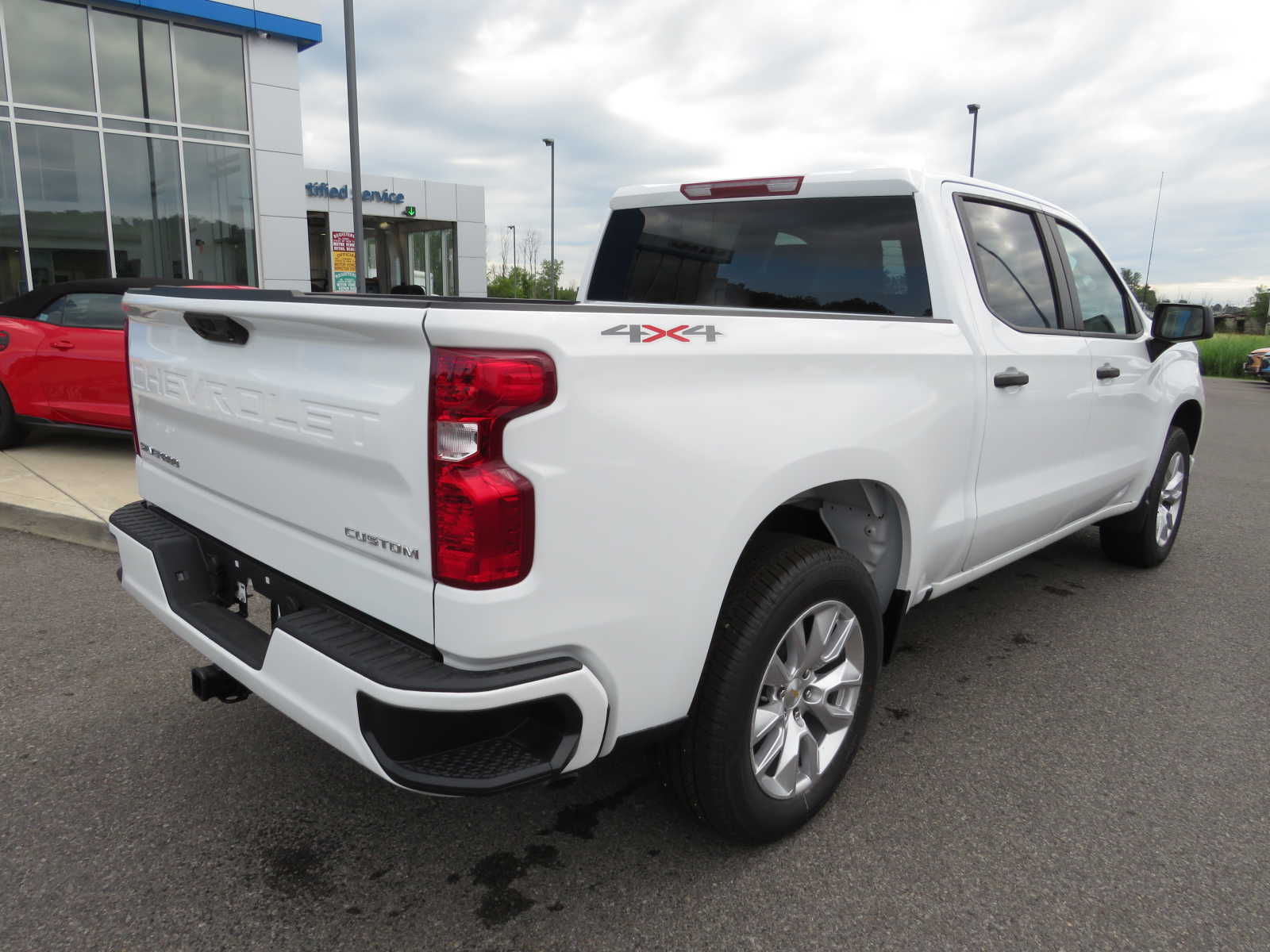 2024 Chevrolet Silverado 1500 Custom 4WD Crew Cab 147 3