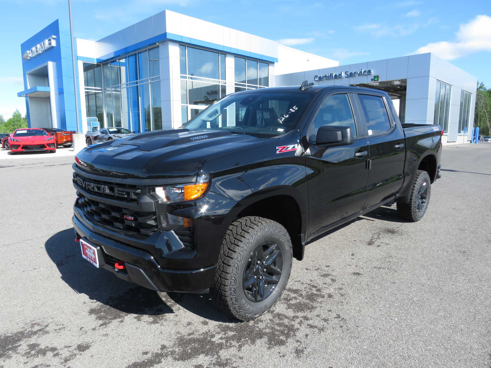 2024 Chevrolet Silverado 1500 Custom Trail Boss 4WD Crew Cab 147 8