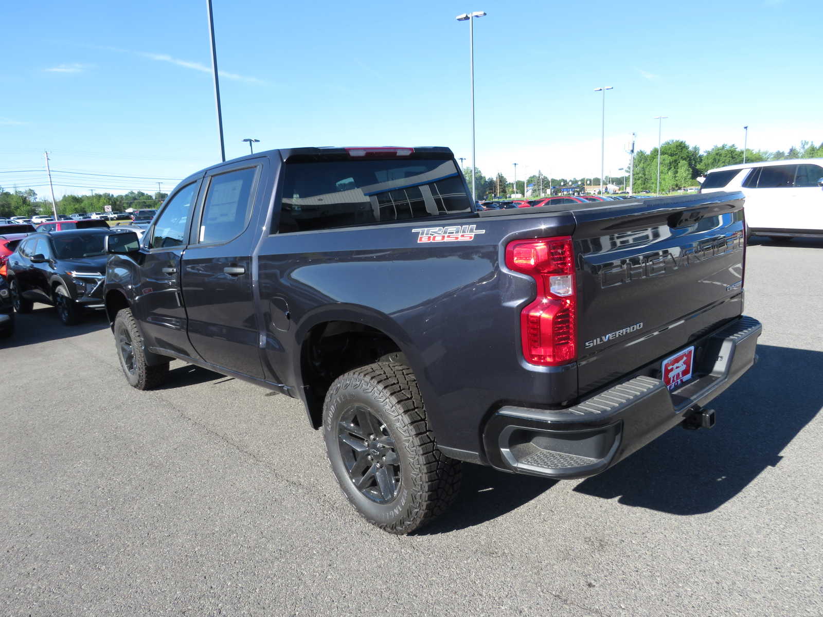 2024 Chevrolet Silverado 1500 Custom Trail Boss 4WD Crew Cab 147 10