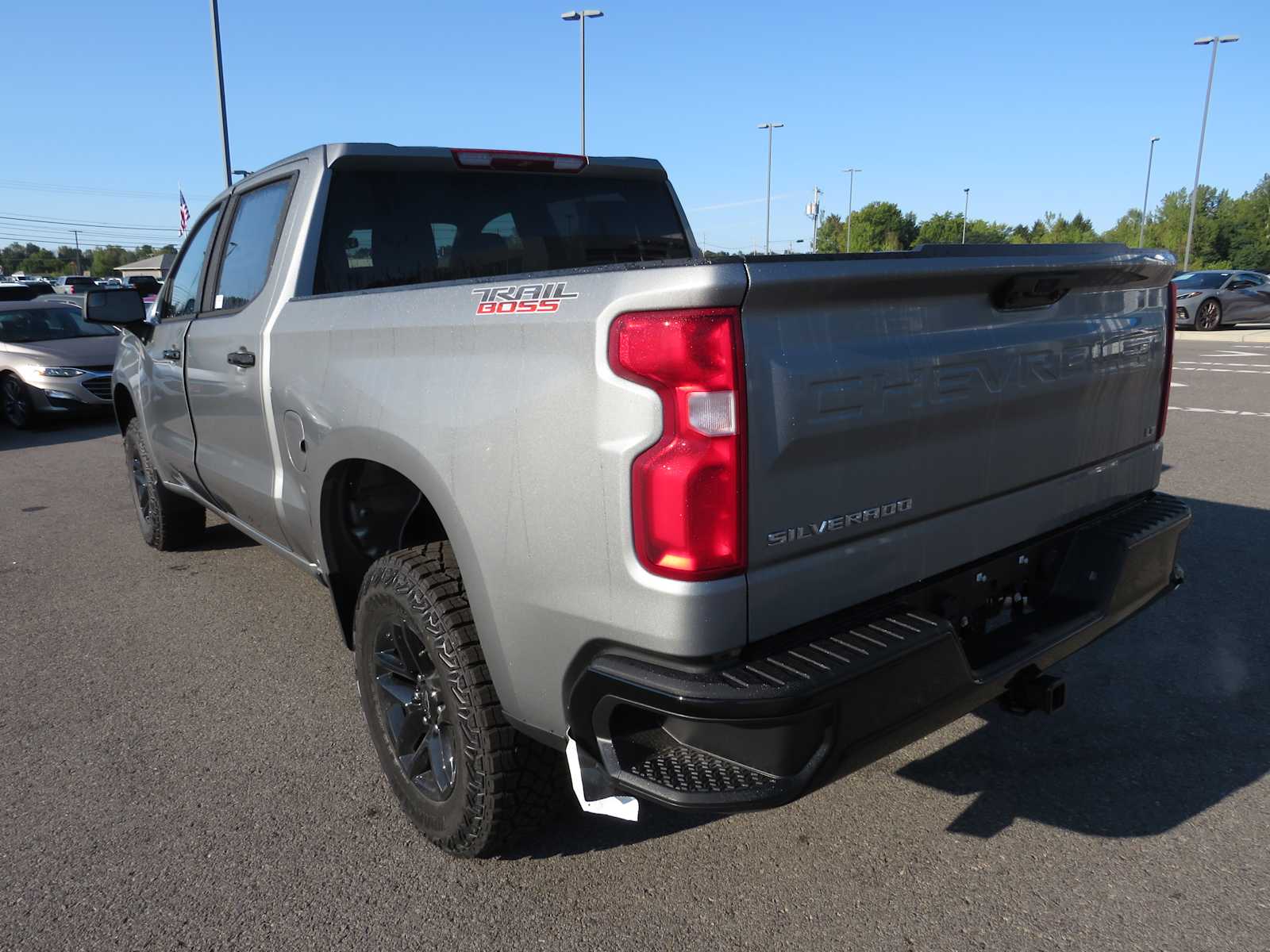 2024 Chevrolet Silverado 1500 LT Trail Boss 4WD Crew Cab 147 9