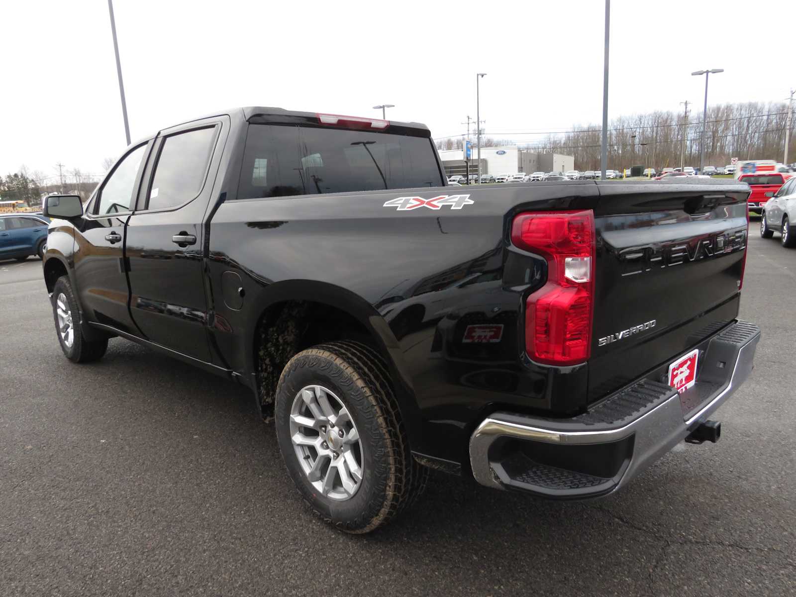 2025 Chevrolet Silverado 1500 LT 4WD Crew Cab 147 4