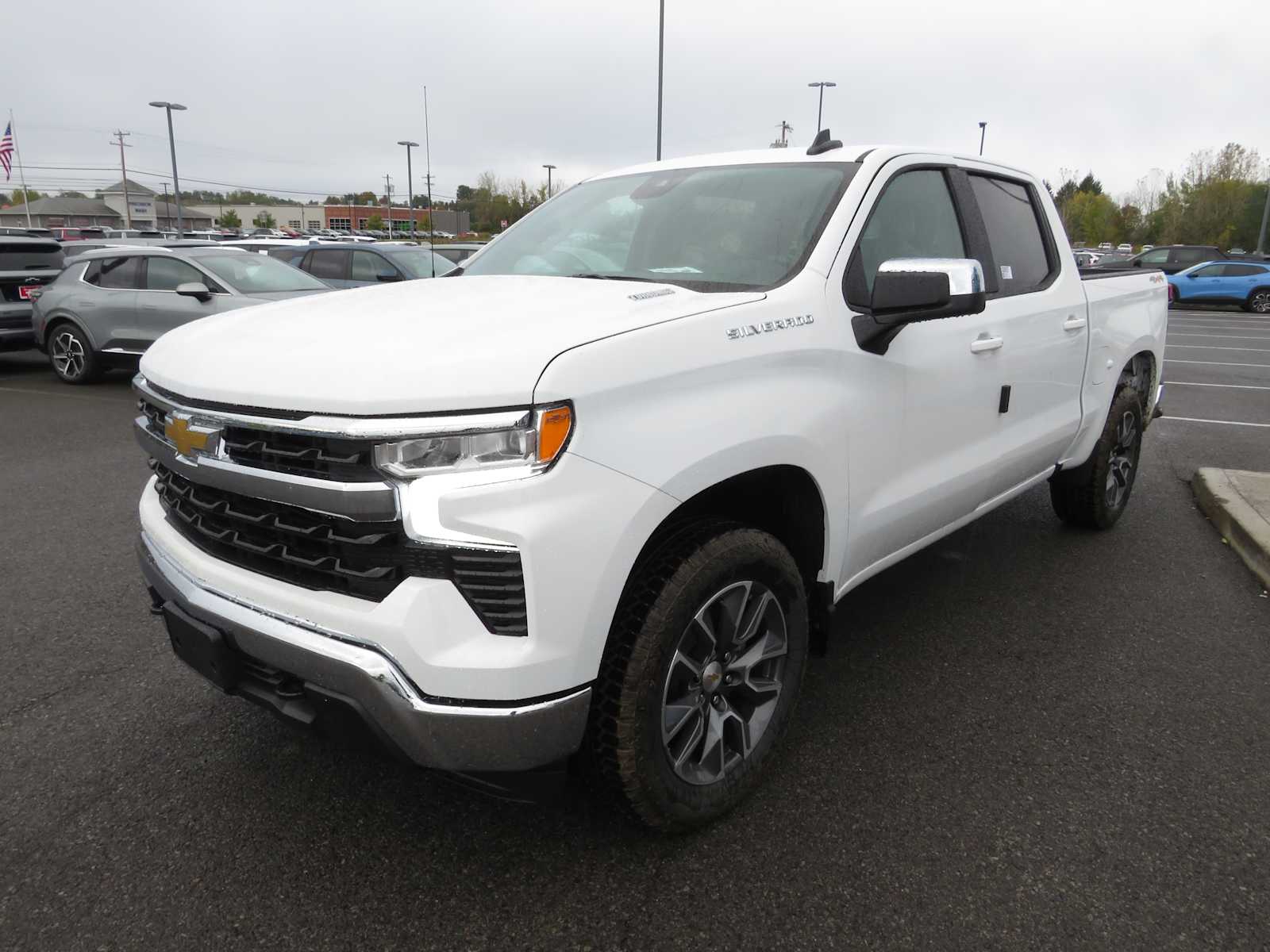 2025 Chevrolet Silverado 1500 LT 4WD Crew Cab 147 6