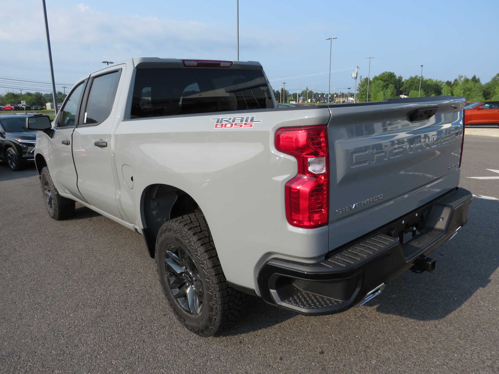 2024 Chevrolet Silverado 1500 Custom Trail Boss 4WD Crew Cab 147 10