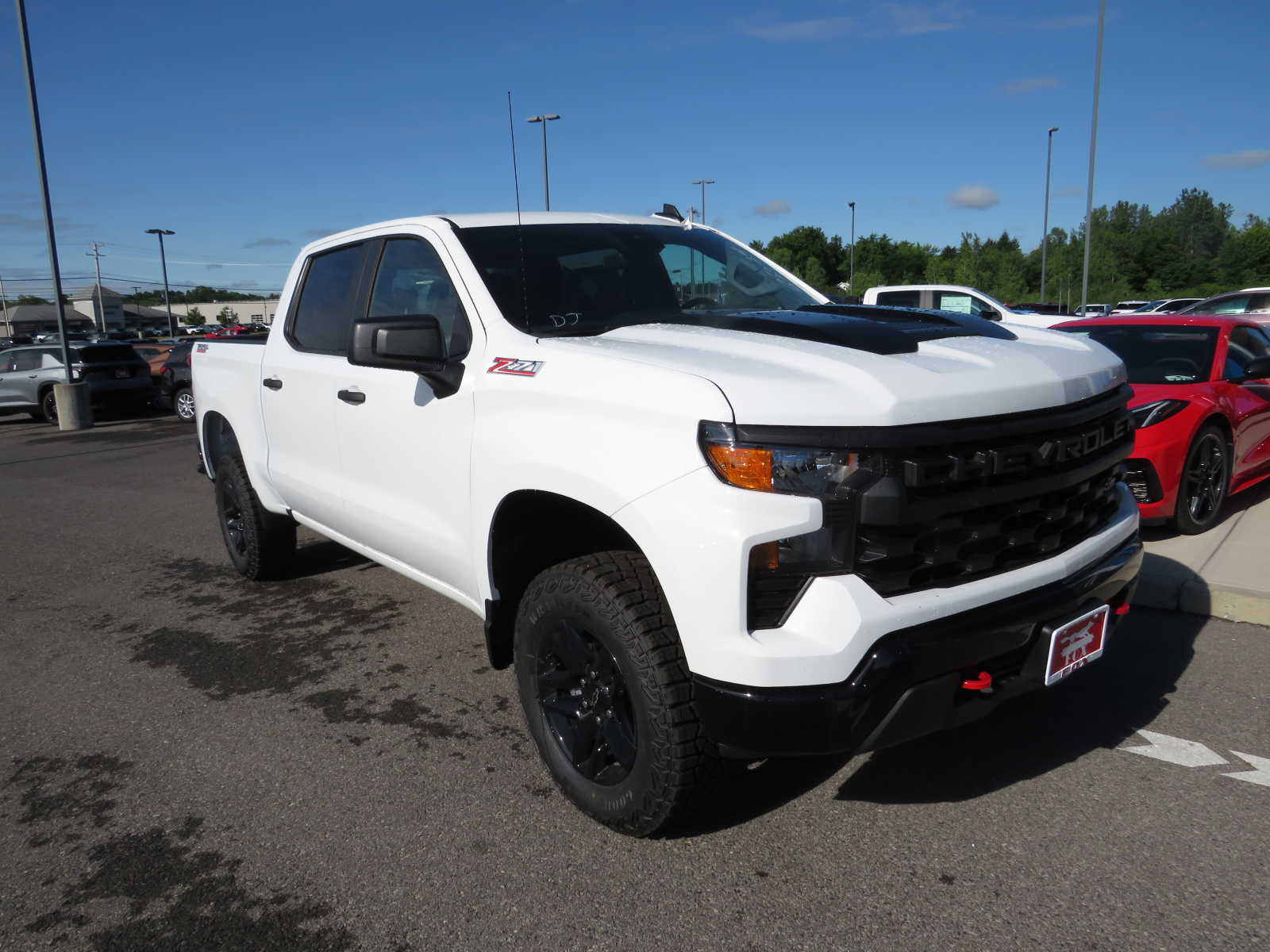 2024 Chevrolet Silverado 1500 Custom Trail Boss 4WD Crew Cab 147 2