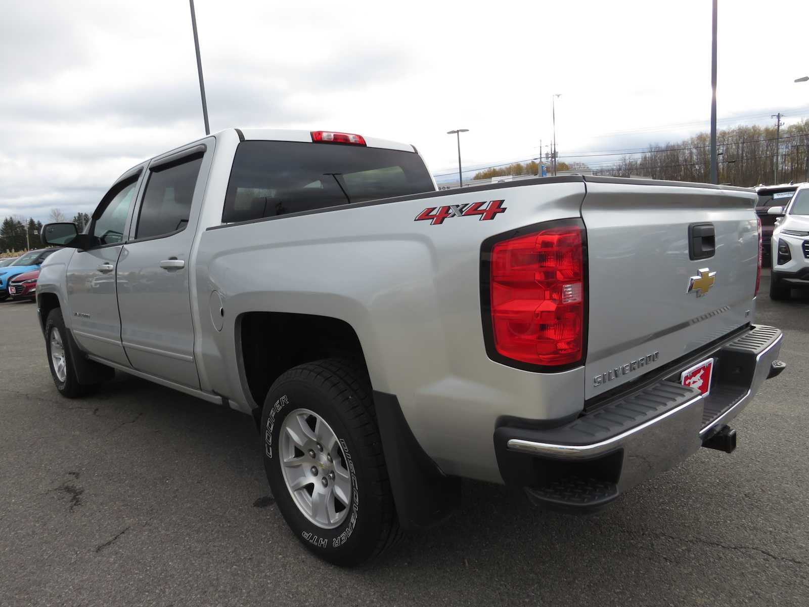 2018 Chevrolet Silverado 1500 LT 4WD Crew Cab 143.5 5