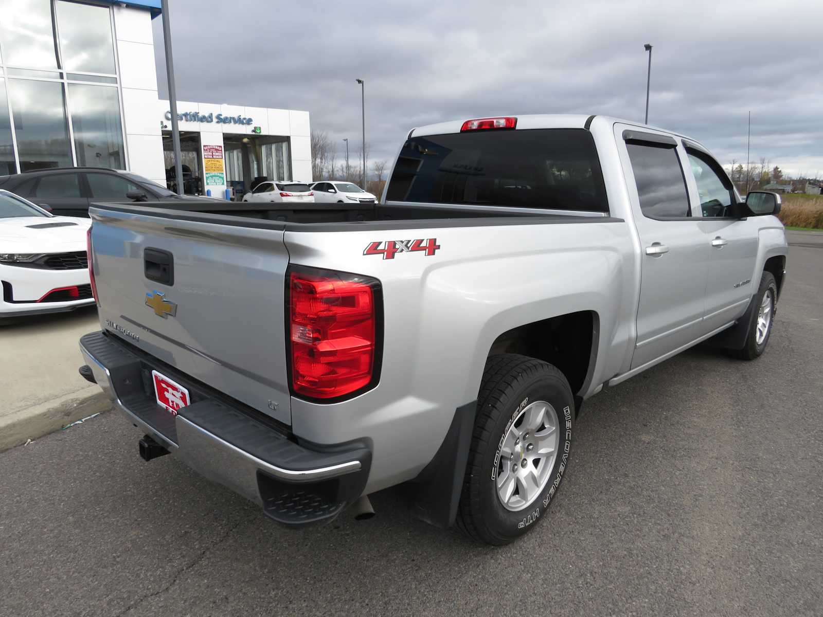 2018 Chevrolet Silverado 1500 LT 4WD Crew Cab 143.5 3