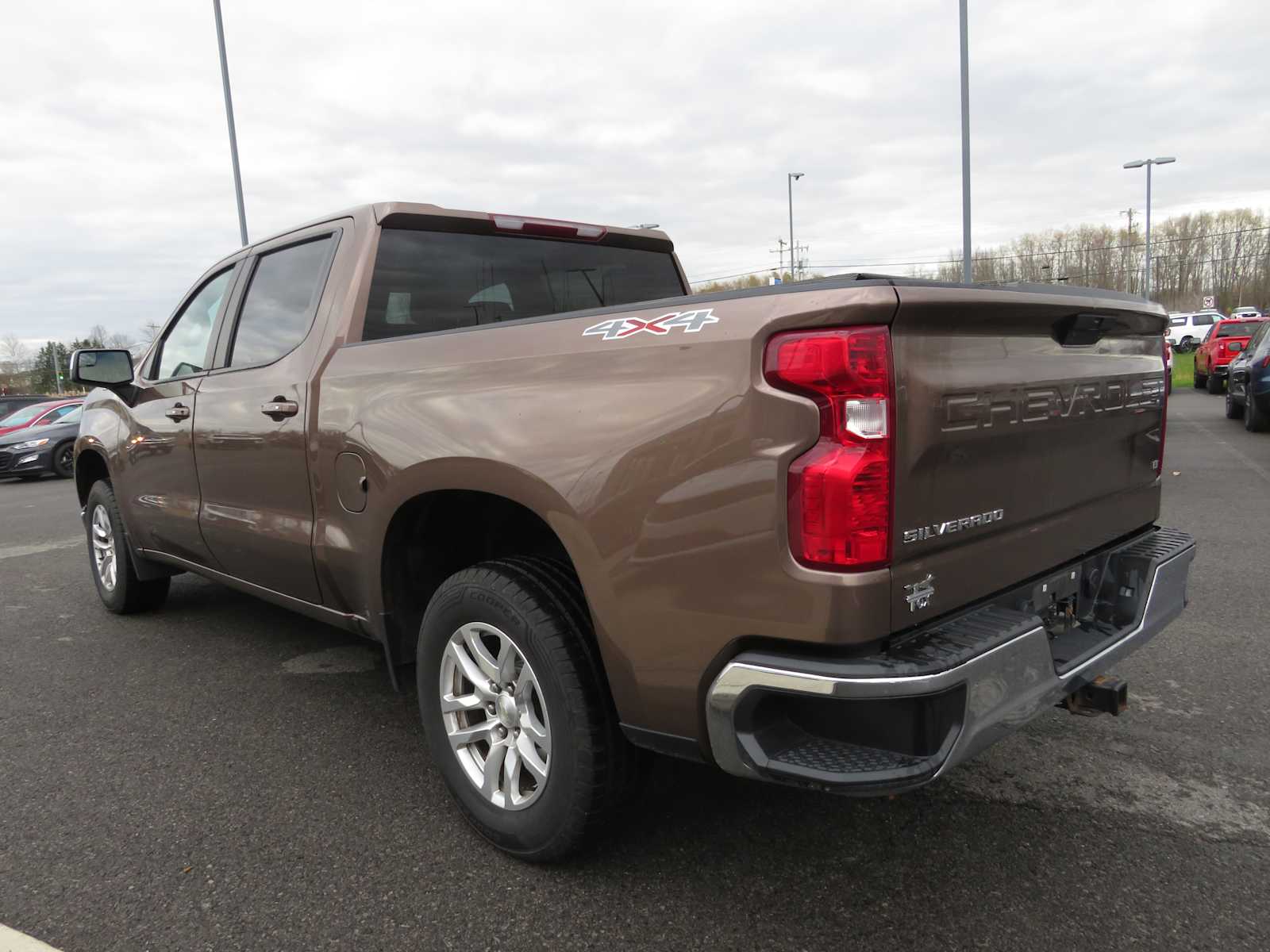 2019 Chevrolet Silverado 1500 LT 4WD Crew Cab 147 5