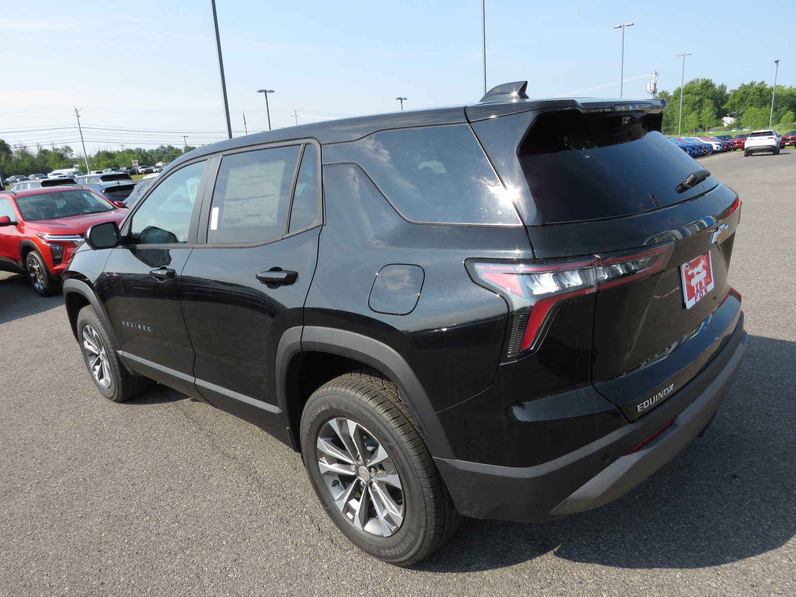 2025 Chevrolet Equinox FWD LT 8