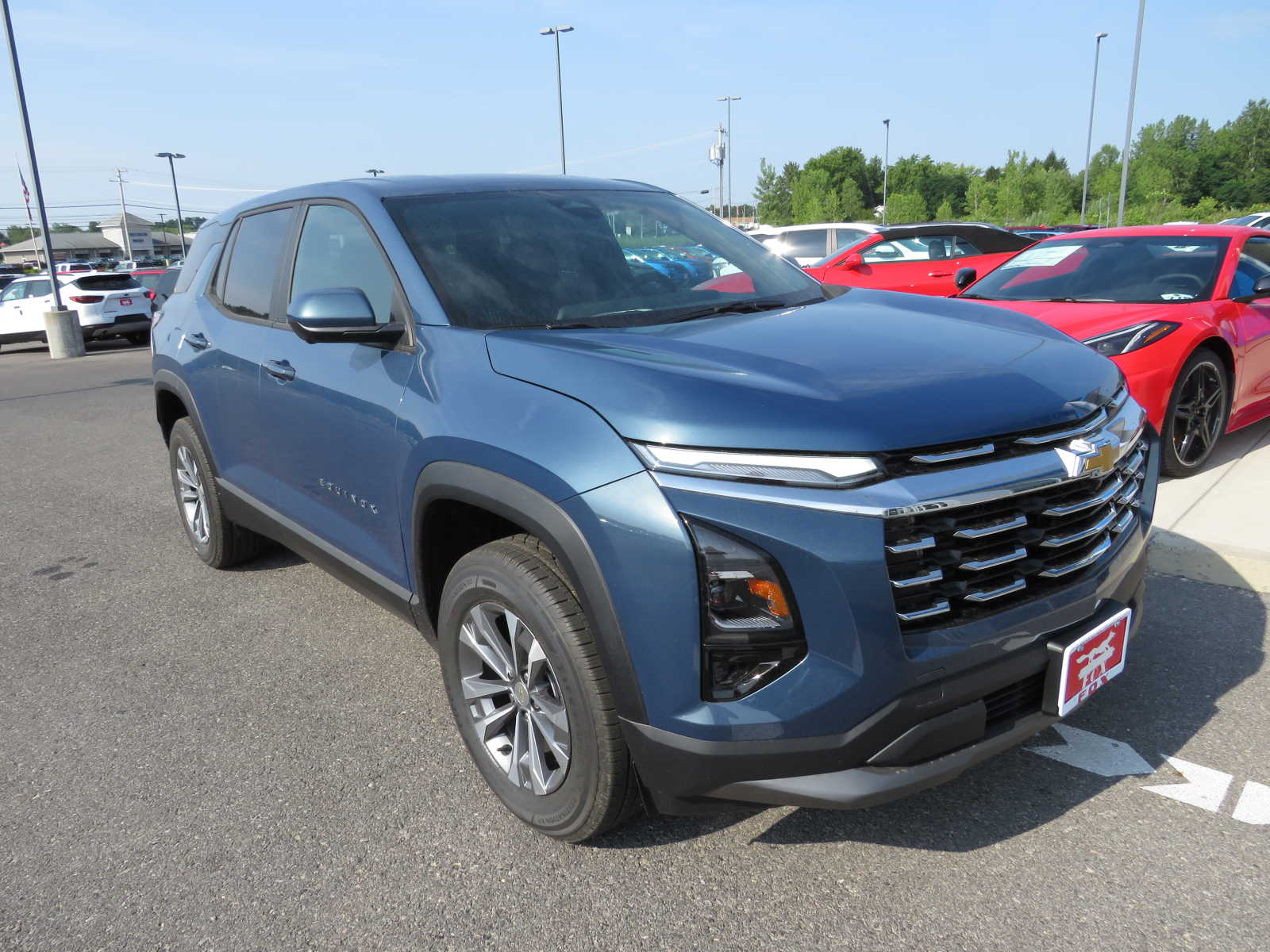 2025 Chevrolet Equinox FWD LT 2