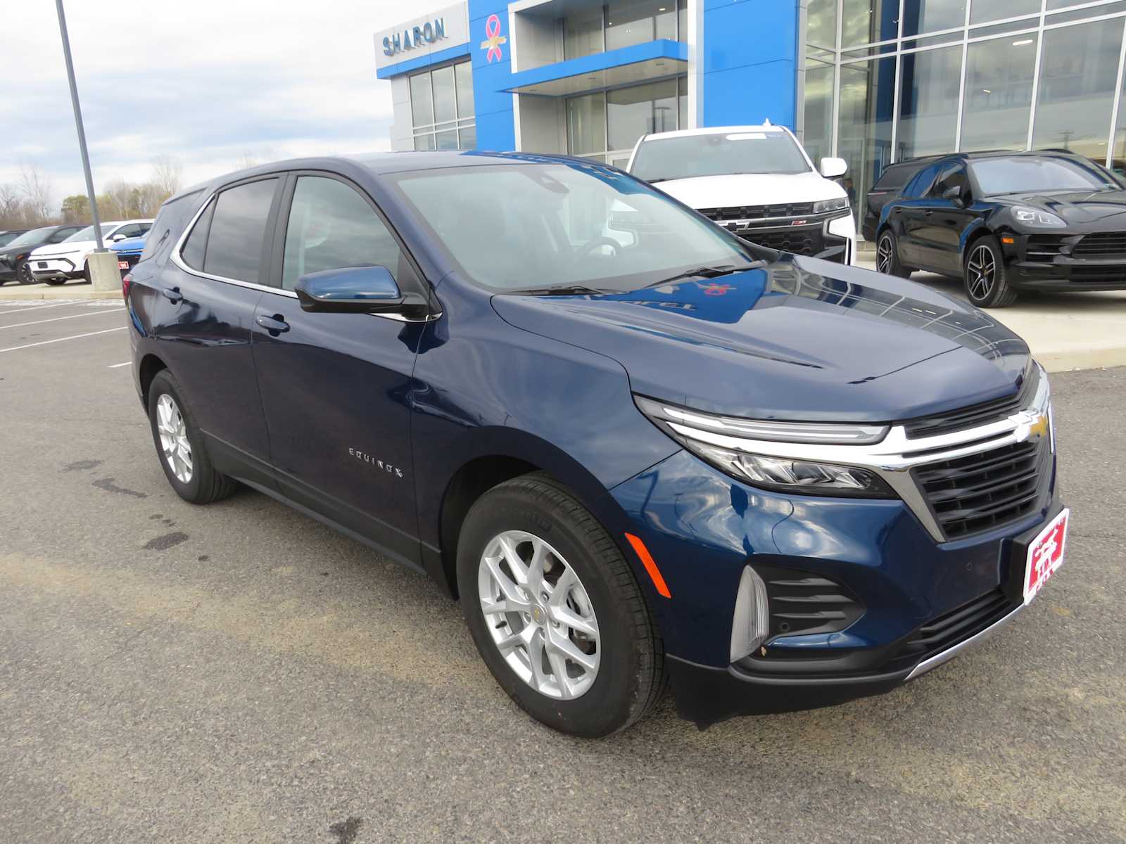 2022 Chevrolet Equinox LT 2