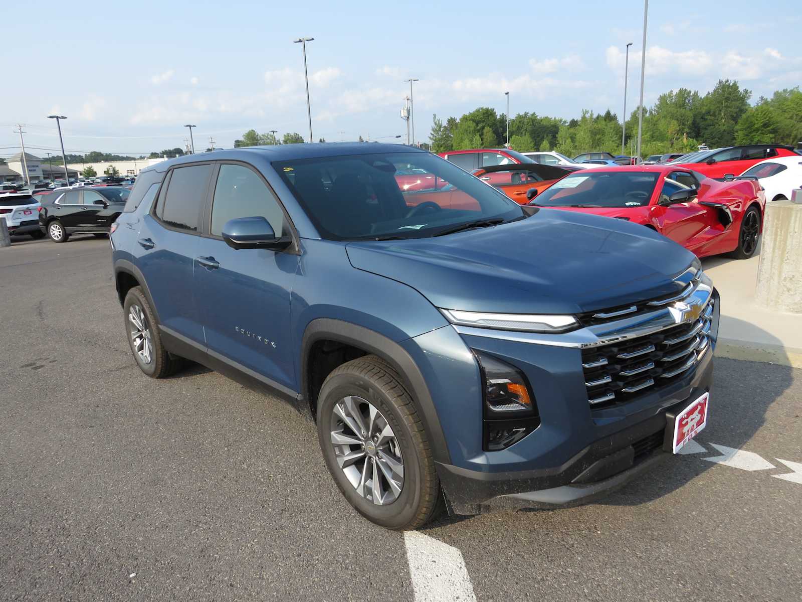 2025 Chevrolet Equinox AWD LT 2