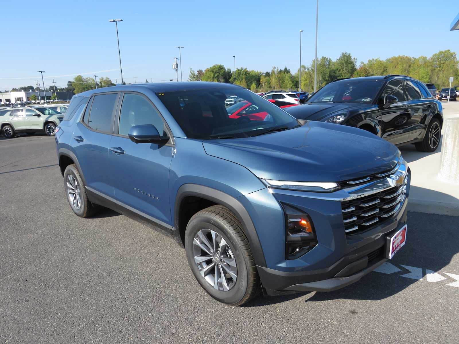 2025 Chevrolet Equinox AWD LT 2