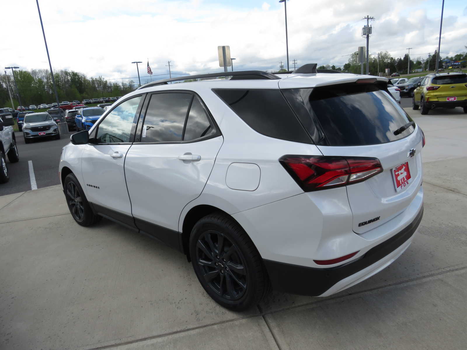 2024 Chevrolet Equinox RS 27