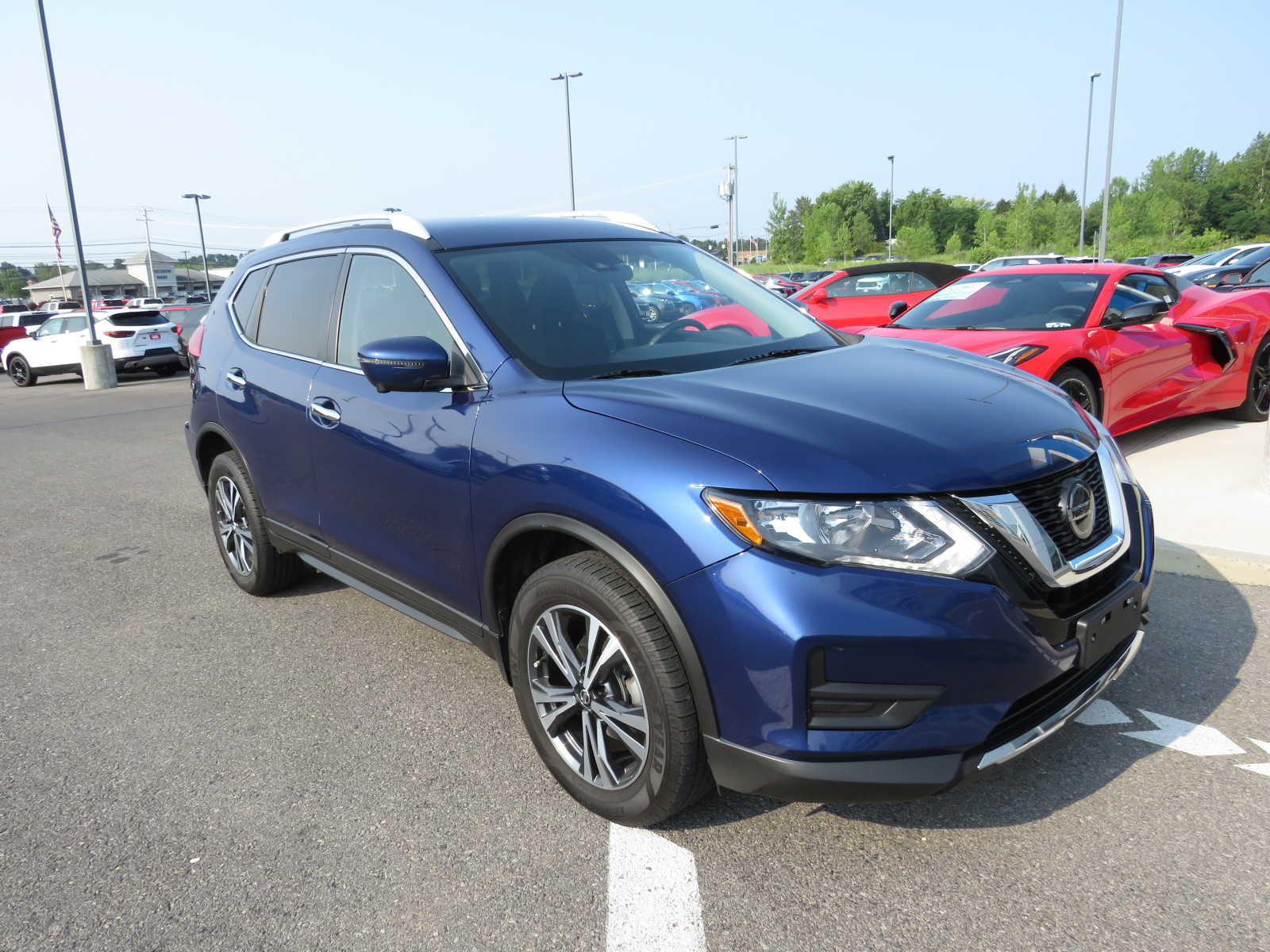 2019 Nissan Rogue SV 2