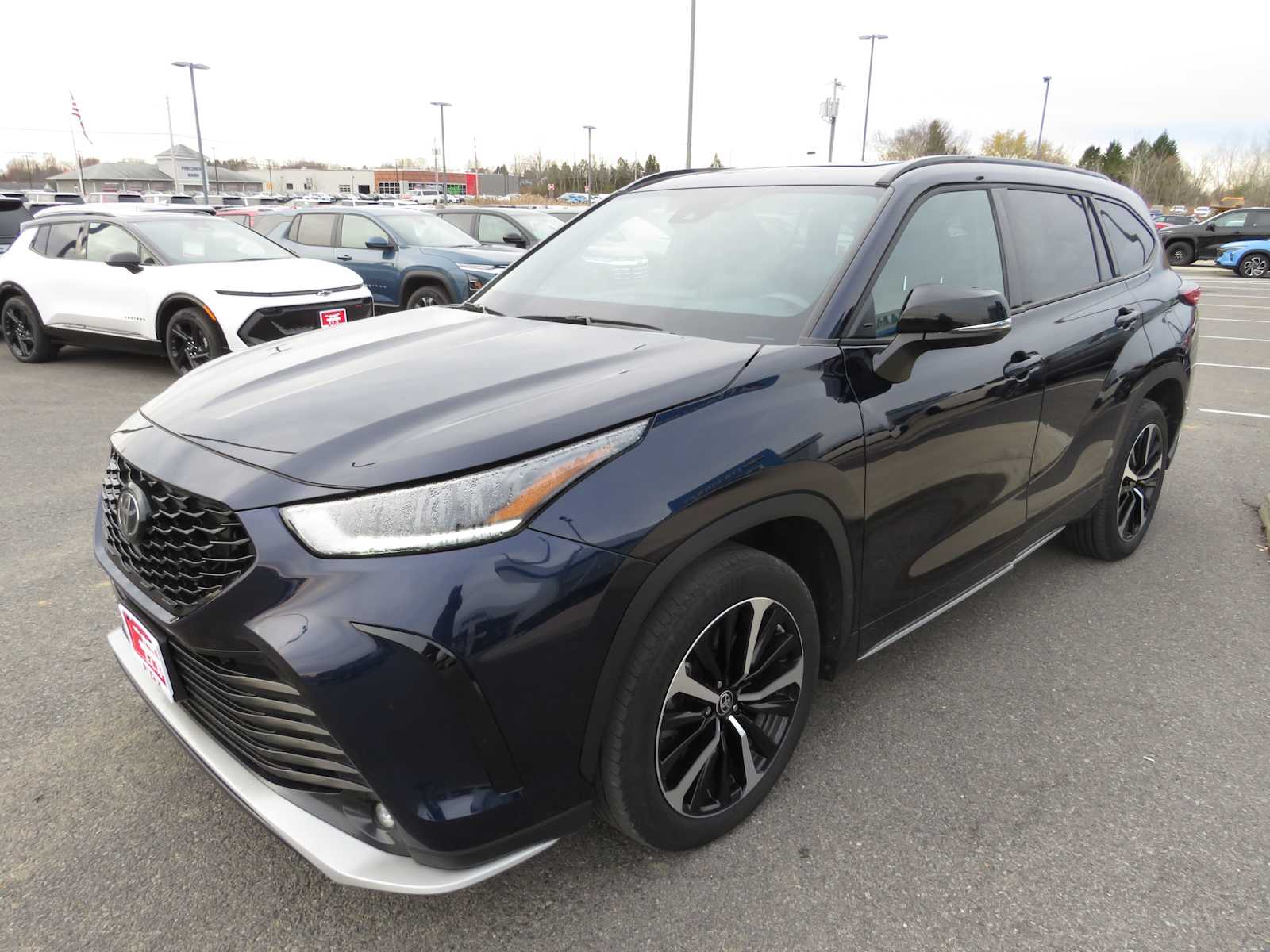 2022 Toyota Highlander XSE 7