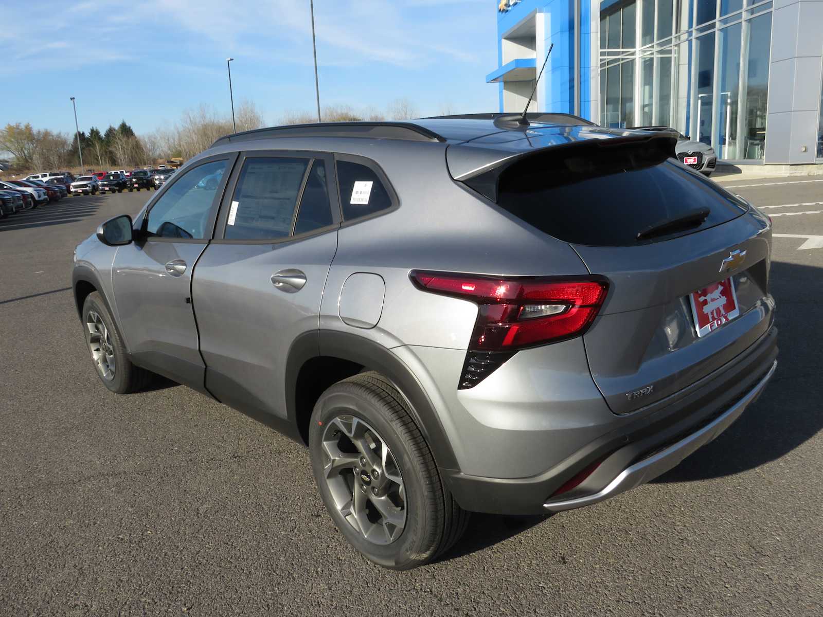 2025 Chevrolet Trax LT 8