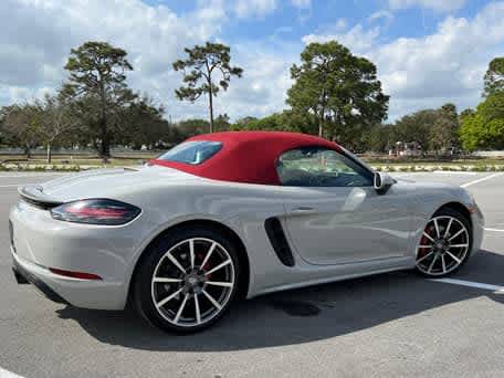 2021 Porsche 718 Boxster S 9