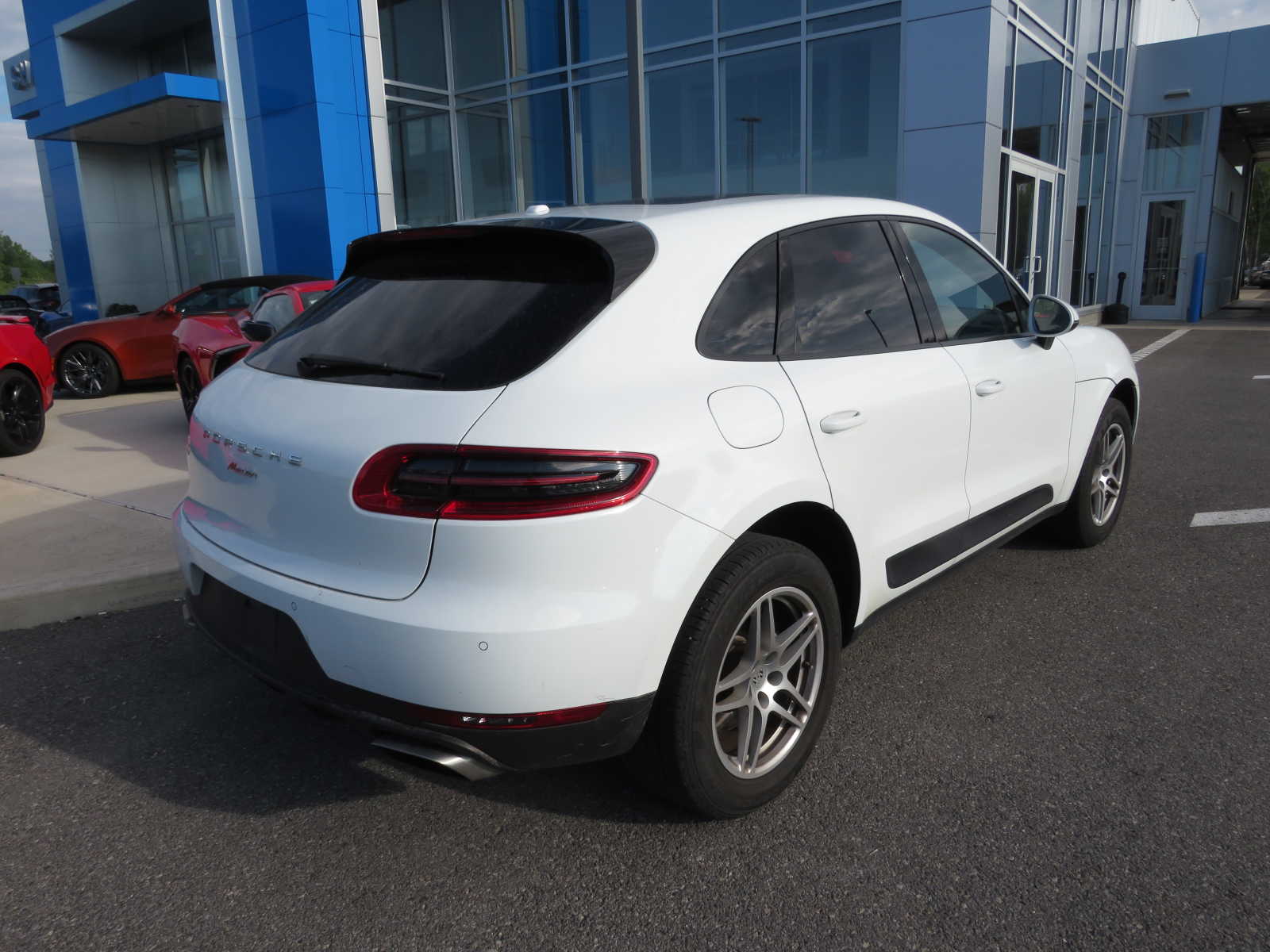 2018 Porsche Macan  2