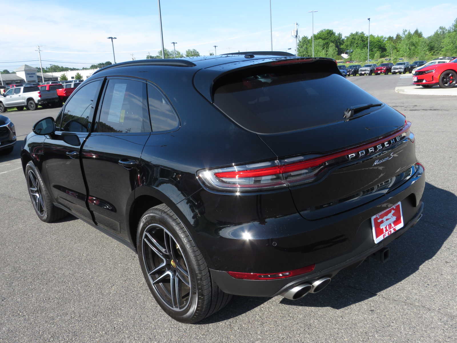 2021 Porsche Macan S 12