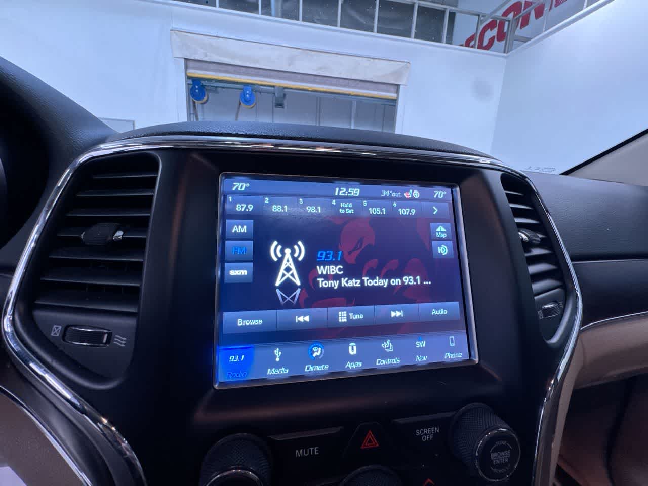 used 2018 Jeep Grand Cherokee car, priced at $16,123