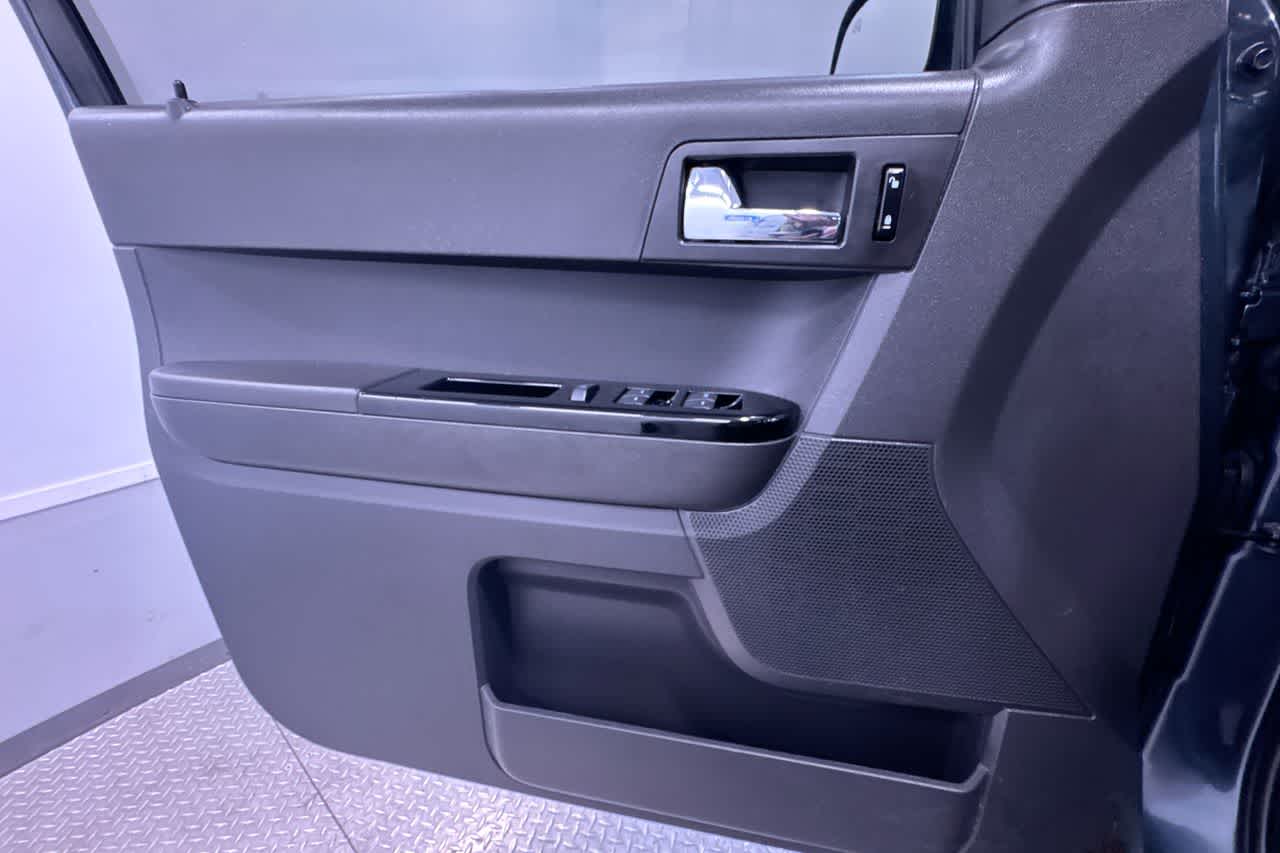 used 2008 Ford Escape car, priced at $7,777