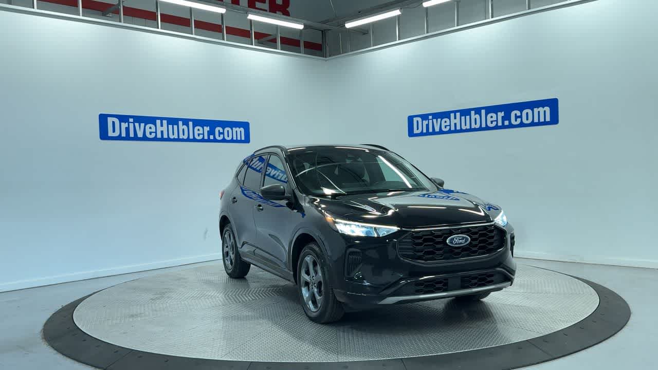 used 2023 Ford Escape car, priced at $22,248