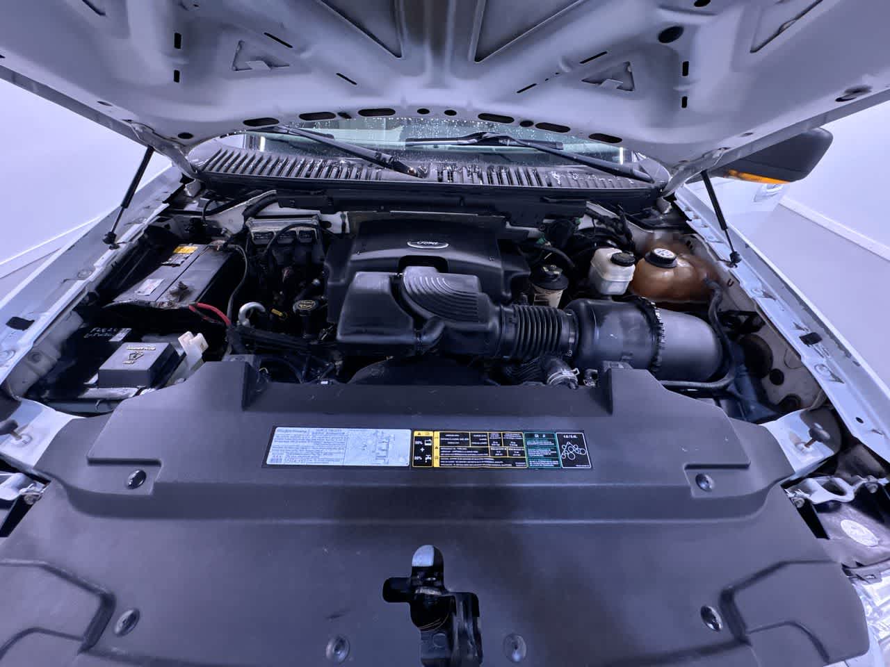 used 2003 Ford Expedition car, priced at $3,223